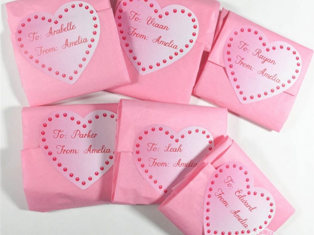 Darina's Crafts Heart-Valentine-Labels_DarinasCrafts-982x1014-640x480_c  