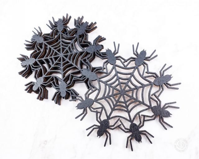 Darina's Crafts Halloween-Coasters-01_DarinasCrafts-16-982x786-640x640  