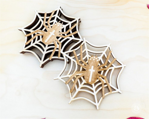 Darina's Crafts Halloween-Coasters-01_DarinasCrafts-19-982x786-640x480  