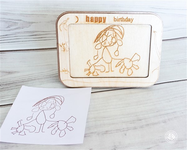 Darina's Crafts Custom-Kids-Drawing-Picture-Frame_DarinasCrafts-1-Copy-640x480  