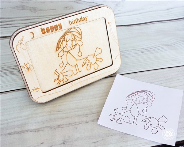 Darina's Crafts Custom-Kids-Drawing-Picture-Frame_DarinasCrafts-3-640x480  