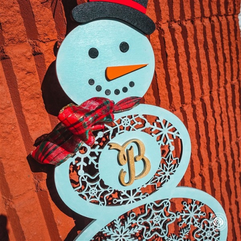 Darina's Crafts Snowman-Door-Hanger_DarinasCrafts-76-1875-x-1875-640x480  